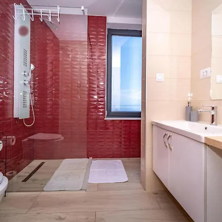 Beautiful In With Jacuzzi Matulji