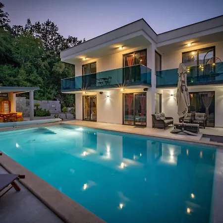 Beautiful In With Jacuzzi Matulji